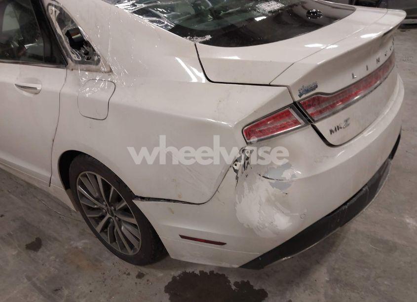 Photo 6 of 2017 Lincoln Mkz SELECT (VIN 3LN6L5C9XHR664726)