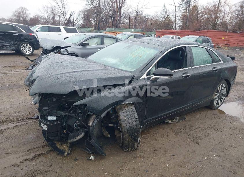 Photo 2 of 2019 Lincoln Mkz RESERVE II (VIN 3LN6L5F94KR629361)