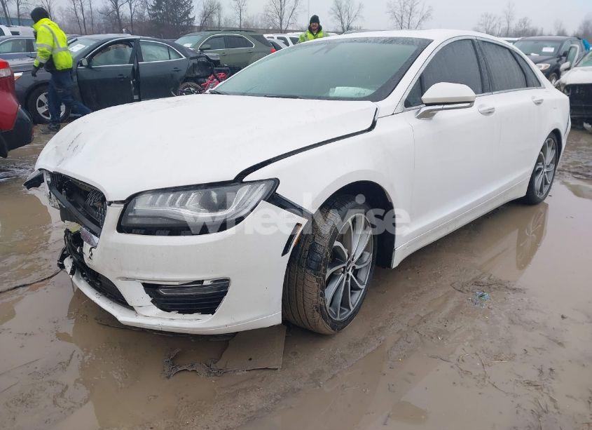 Photo 2 of 2019 Lincoln Mkz HYBRID RESERVE I (VIN 3LN6L5LU0KR610721)