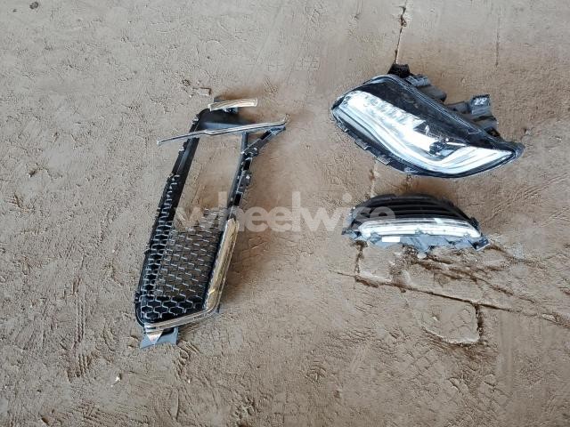 Photo 6 of 2019 LINCOLN MKZ RESERVE I N/A (VIN 3LN6L5LU0KR629561)