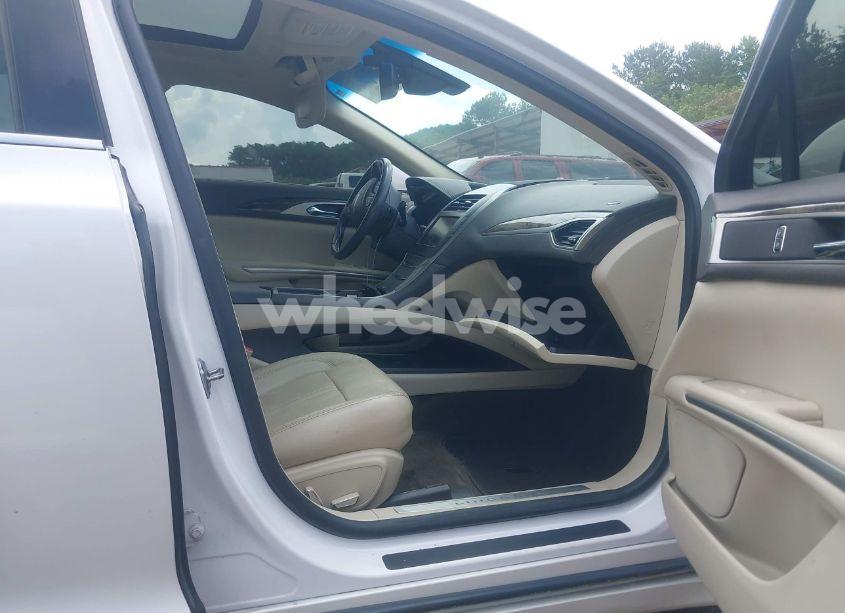 Photo 5 of 2013 Lincoln Mkz N/A (VIN 3LNGL2GK4DR825190)