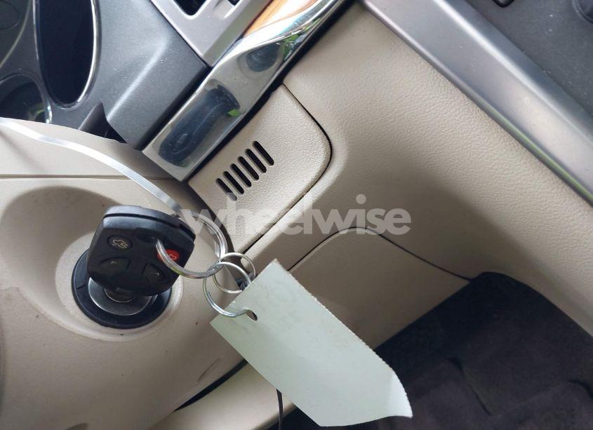 Photo 11 of 2010 Lincoln Mkz N/A (VIN 3LNHL2GC0AR647520)