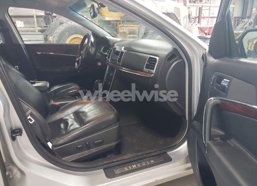 Photo 5 of 2011 Lincoln Mkz N/A (VIN 3LNHL2GC1BR764444)