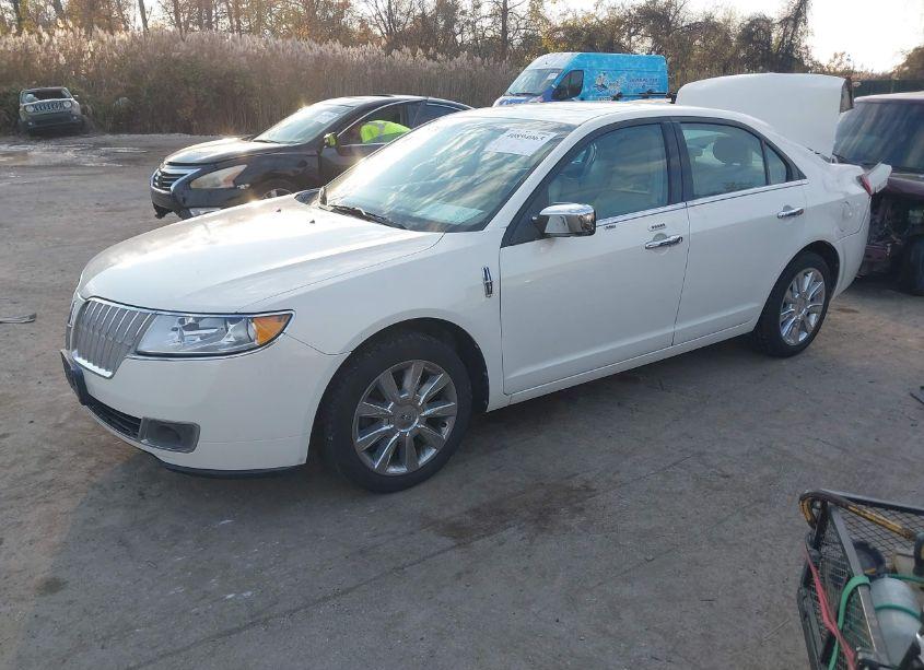 Photo 2 of 2012 Lincoln Mkz (VIN 3LNHL2GC1CR818147)