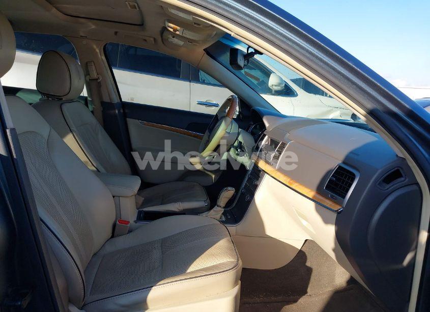 Photo 5 of 2012 Lincoln Mkz (VIN 3LNHL2GC2CR818464)