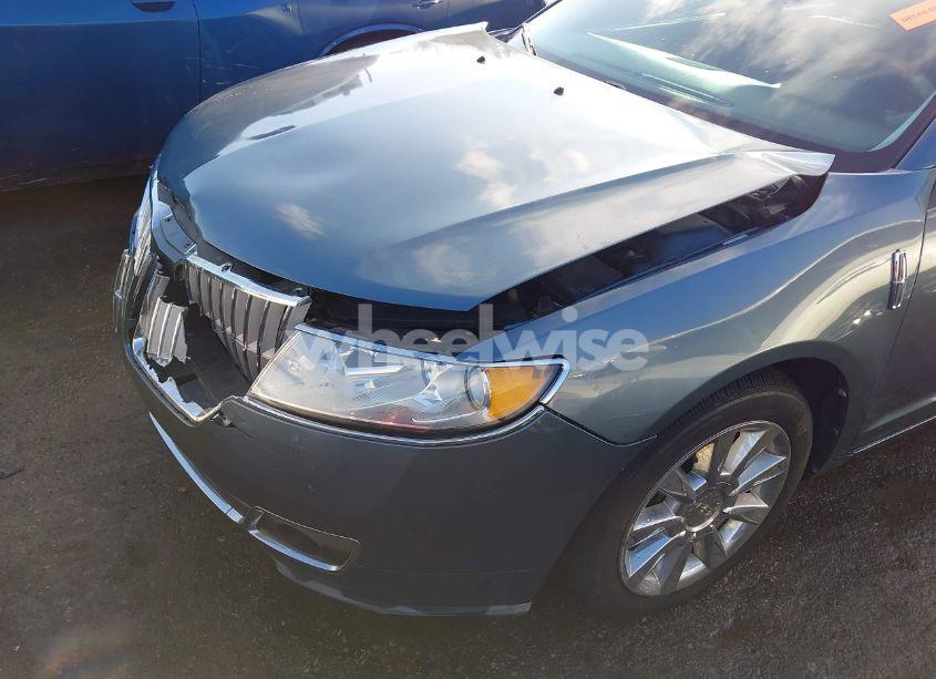Photo 6 of 2012 Lincoln Mkz (VIN 3LNHL2GC2CR818464)