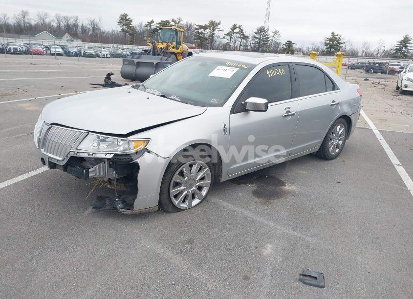 Photo 2 of 2012 Lincoln Mkz (VIN 3LNHL2GC2CR818559)