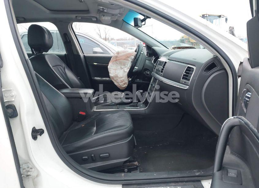 Photo 5 of 2012 Lincoln Mkz (VIN 3LNHL2GC2CR819582)