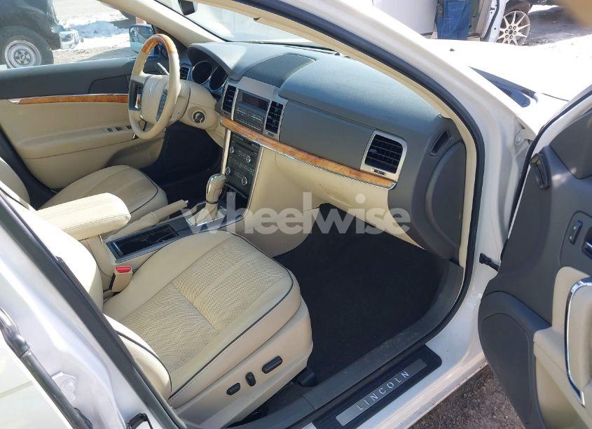 Photo 5 of 2012 Lincoln Mkz (VIN 3LNHL2GC2CR832770)