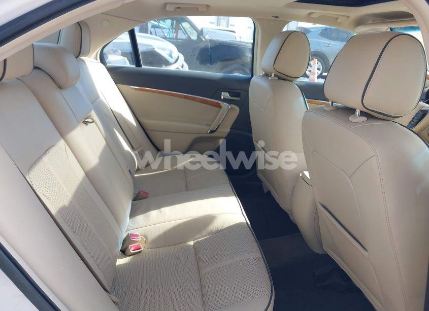 Photo 8 of 2012 Lincoln Mkz (VIN 3LNHL2GC2CR832770)