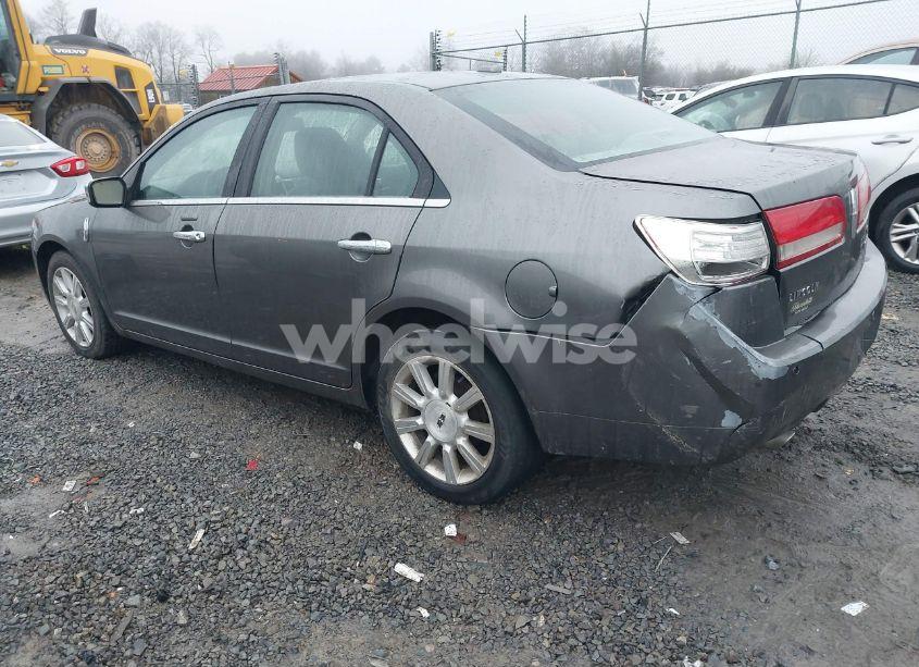 Photo 3 of 2010 Lincoln Mkz N/A (VIN 3LNHL2GC3AR609456)