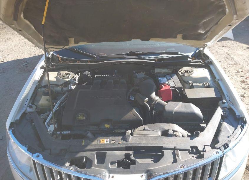 Photo 10 of 2011 Lincoln Mkz (VIN 3LNHL2GC3BR759102)