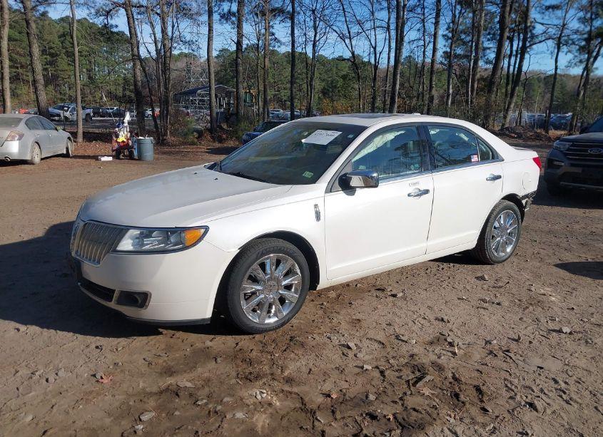 Photo 2 of 2011 Lincoln Mkz (VIN 3LNHL2GC3BR759102)