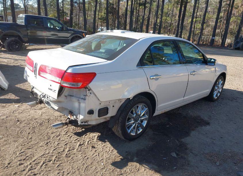 Photo 4 of 2011 Lincoln Mkz (VIN 3LNHL2GC3BR759102)