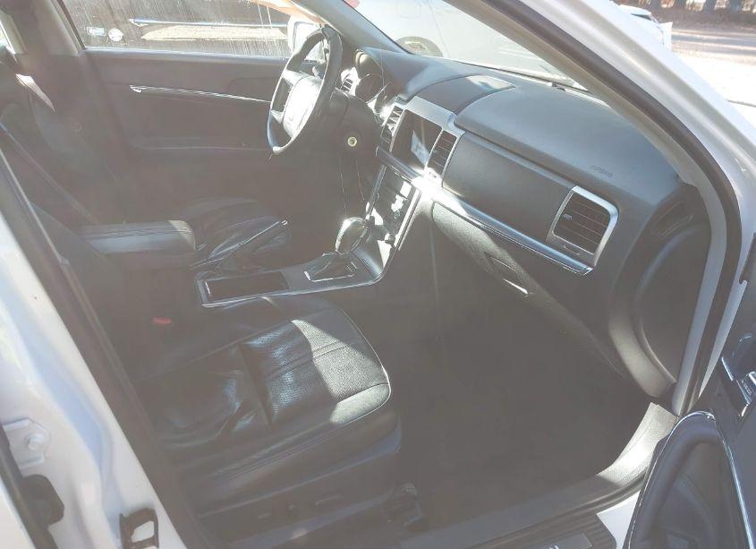 Photo 5 of 2011 Lincoln Mkz (VIN 3LNHL2GC3BR759102)