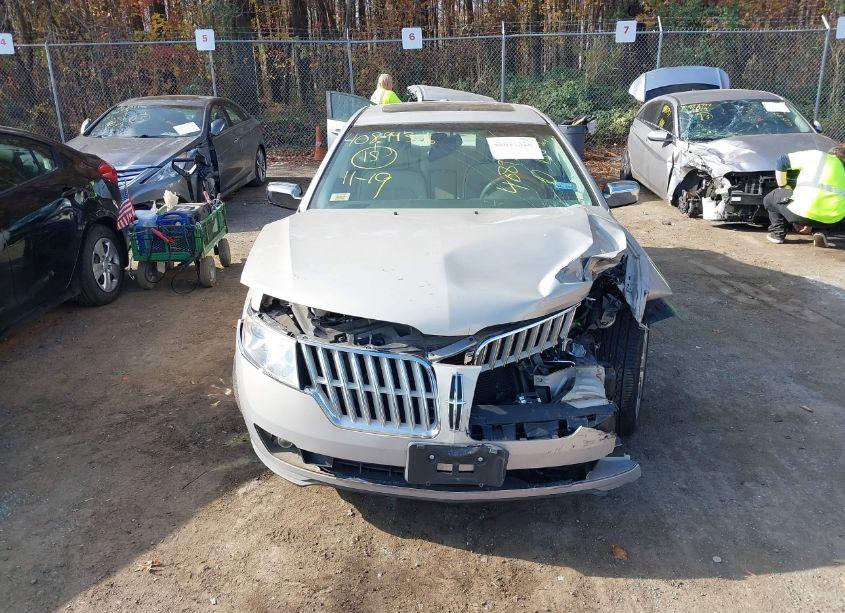 Photo 13 of 2010 Lincoln Mkz (VIN 3LNHL2GC5AR638313)