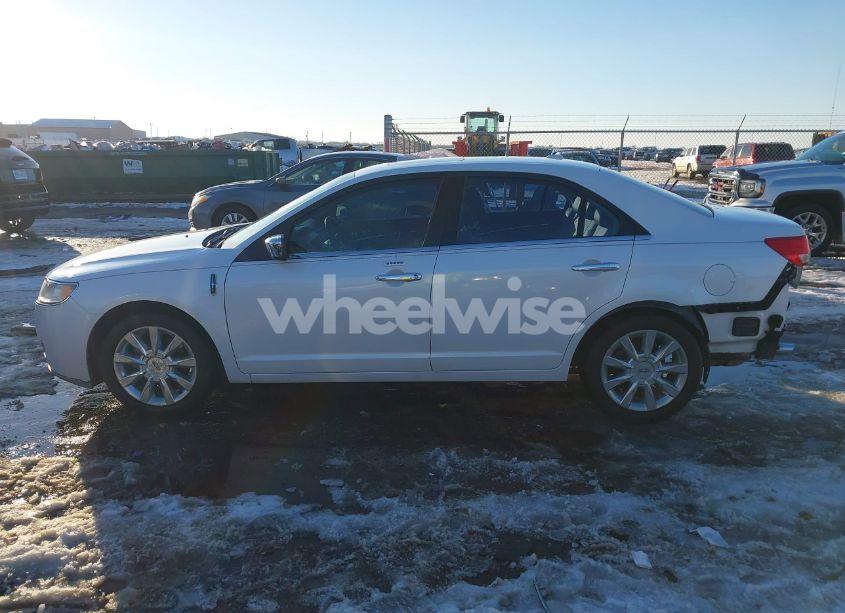 Photo 15 of 2010 Lincoln Mkz N/A (VIN 3LNHL2GC6AR631872)