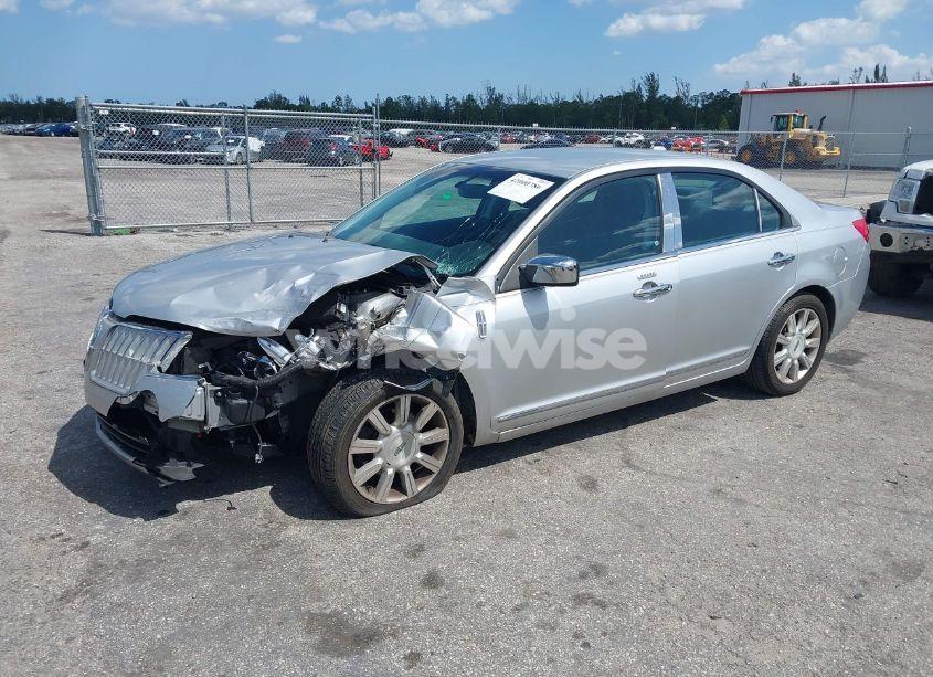 Photo 2 of 2012 Lincoln Mkz (VIN 3LNHL2GC6CR832397)