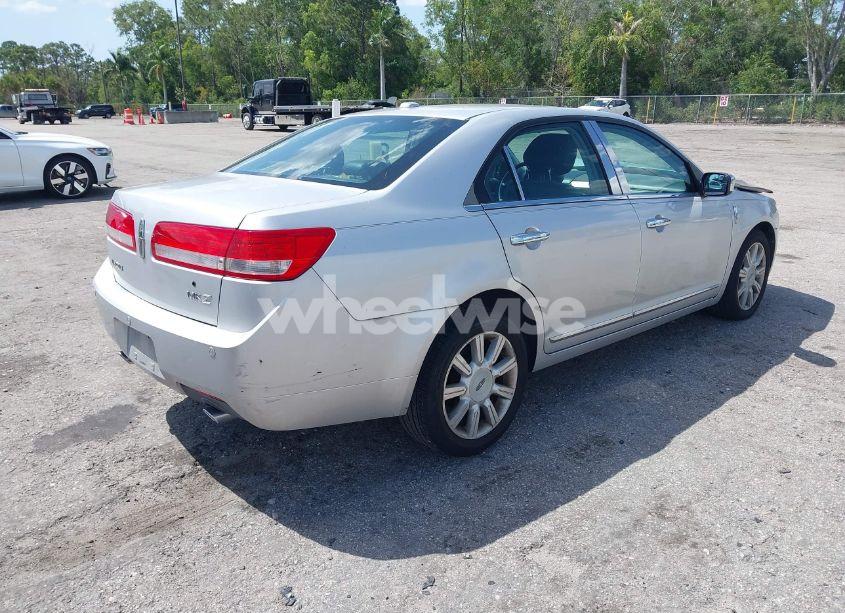 Photo 4 of 2012 Lincoln Mkz (VIN 3LNHL2GC6CR832397)