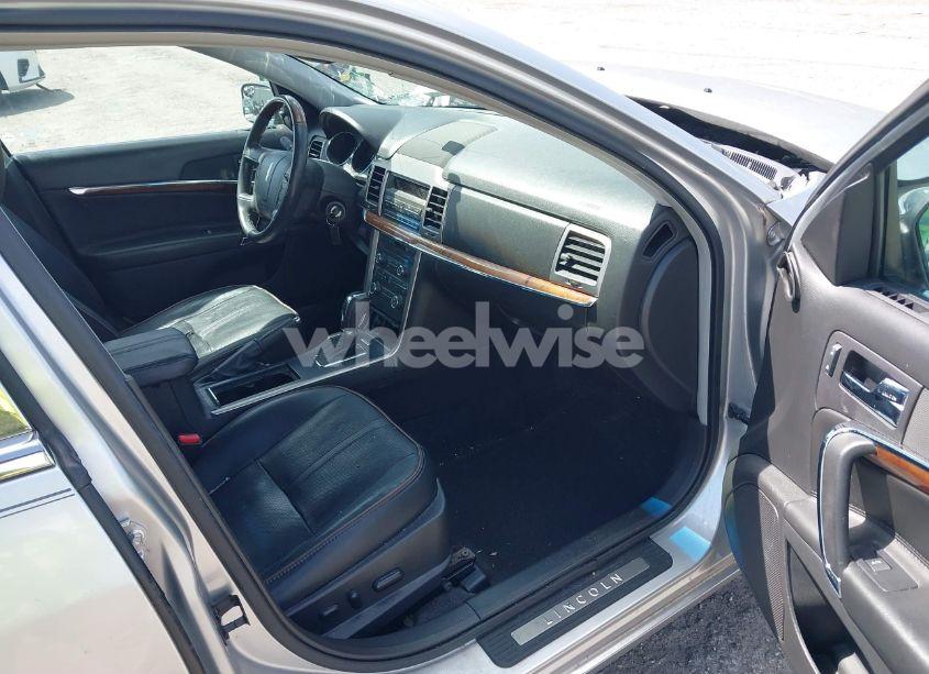 Photo 5 of 2012 Lincoln Mkz (VIN 3LNHL2GC6CR832397)