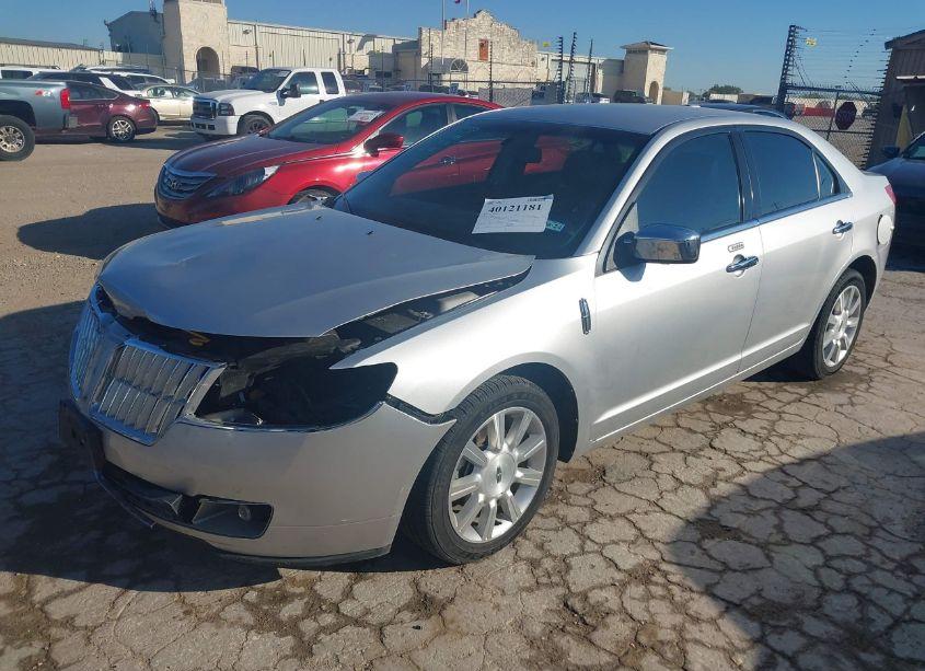 Photo 2 of 2012 Lincoln Mkz (VIN 3LNHL2GC7CR837267)