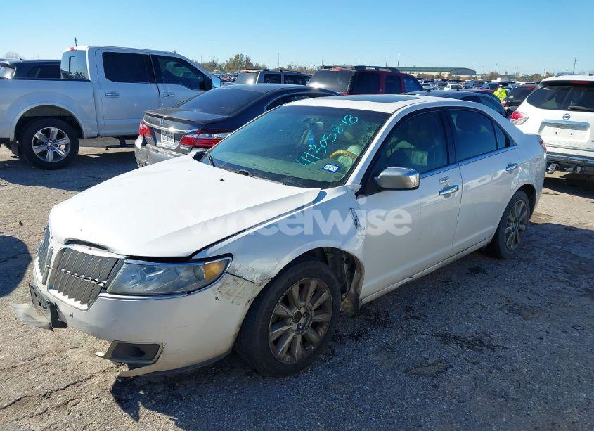 Photo 2 of 2011 Lincoln Mkz (VIN 3LNHL2GC9BR754471)