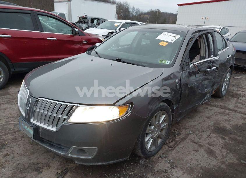 Photo 2 of 2012 Lincoln Mkz (VIN 3LNHL2GC9CR800933)