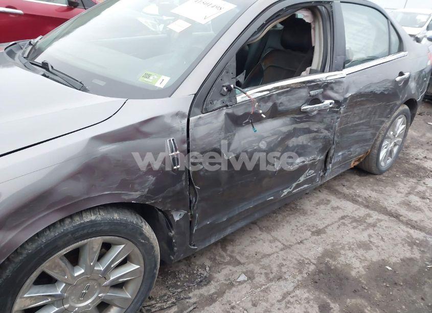 Photo 6 of 2012 Lincoln Mkz (VIN 3LNHL2GC9CR800933)