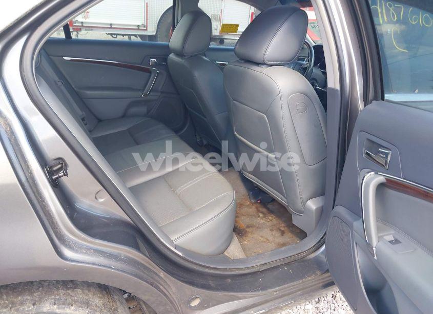 Photo 8 of 2010 Lincoln Mkz N/A (VIN 3LNHL2GCXAR753733)