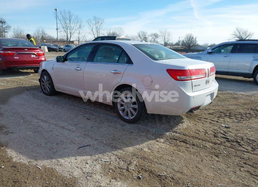 Photo 3 of 2012 Lincoln Mkz (VIN 3LNHL2GCXCR810631)