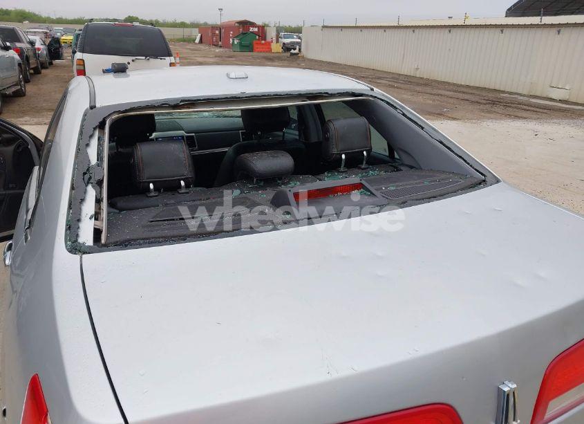 Photo 6 of 2012 Lincoln Mkz (VIN 3LNHL2GCXCR823816)