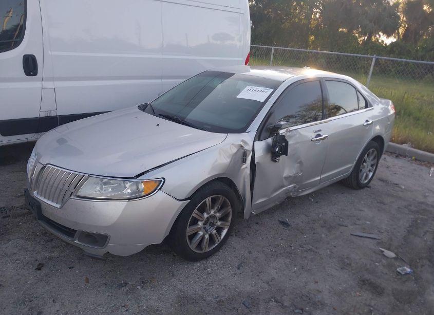 Photo 2 of 2012 Lincoln Mkz (VIN 3LNHL2GCXCR825498)