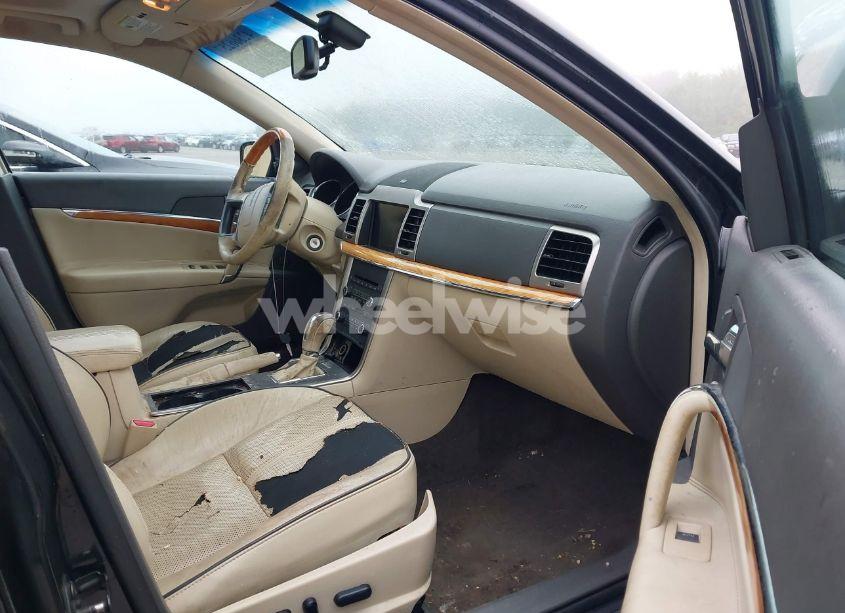 Photo 5 of 2010 Lincoln Mkz N/A (VIN 3LNHL2JC0AR611108)