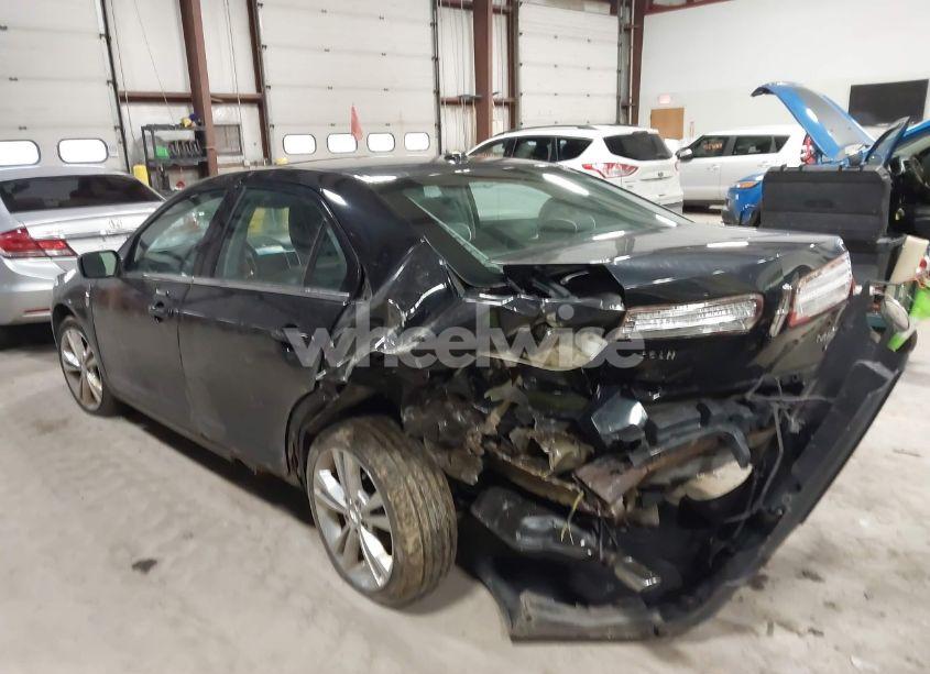 Photo 3 of 2010 Lincoln Mkz N/A (VIN 3LNHL2JC1AR605561)