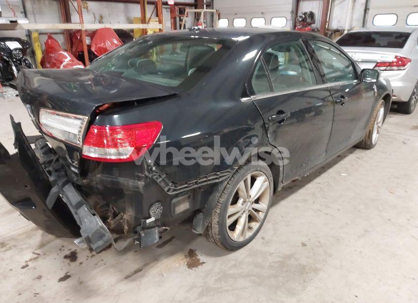 Photo 4 of 2010 Lincoln Mkz N/A (VIN 3LNHL2JC1AR605561)