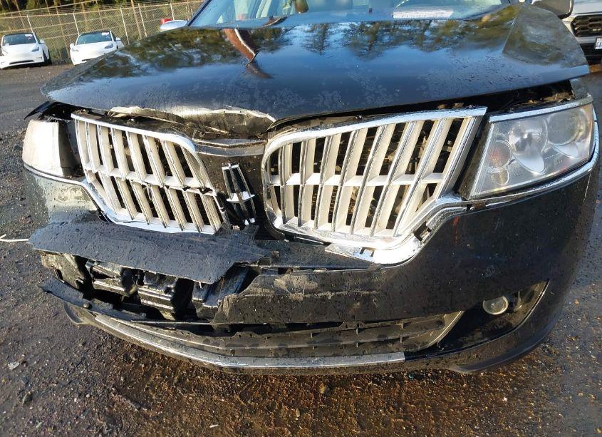 Photo 6 of 2011 Lincoln Mkz (VIN 3LNHL2JC3BR766656)