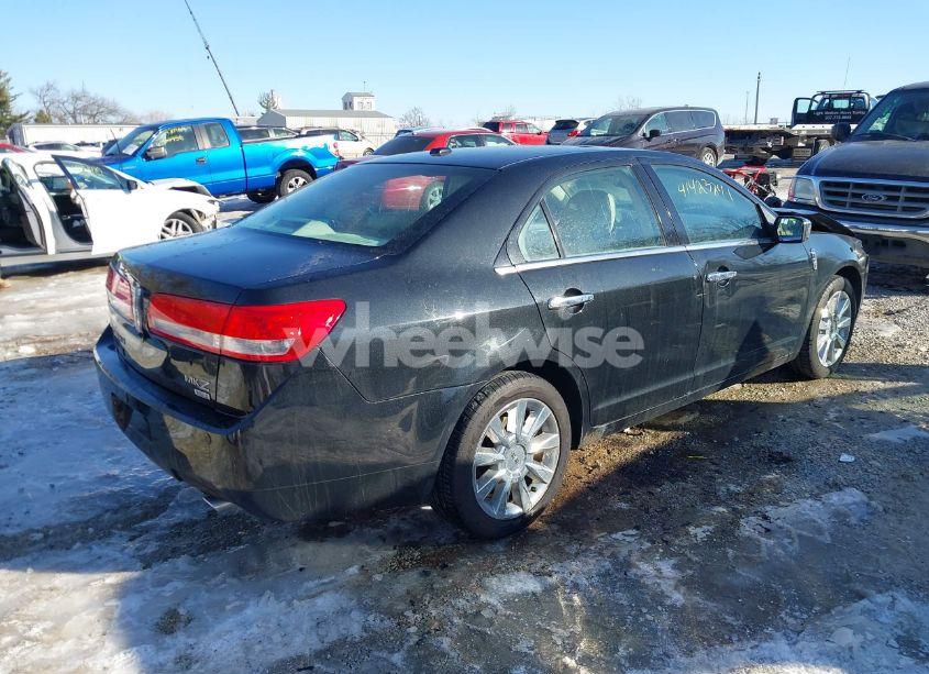 Photo 4 of 2010 Lincoln Mkz N/A (VIN 3LNHL2JC4AR618269)