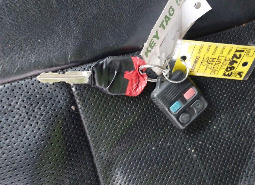 Photo 11 of 2011 Lincoln Mkz N/A (VIN 3LNHL2JC9BR761431)