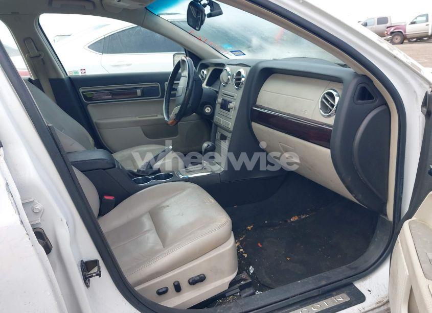 Photo 5 of 2006 Lincoln Zephyr (VIN 3LNHM26126R632067)