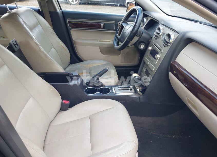 Photo 5 of 2006 Lincoln Zephyr (VIN 3LNHM26136R663747)