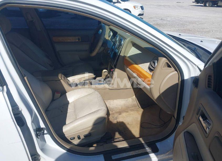 Photo 5 of 2006 Lincoln Zephyr (VIN 3LNHM26146R628165)