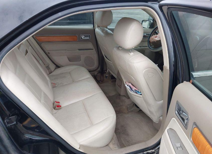 Photo 8 of 2006 Lincoln Zephyr (VIN 3LNHM26176R648944)