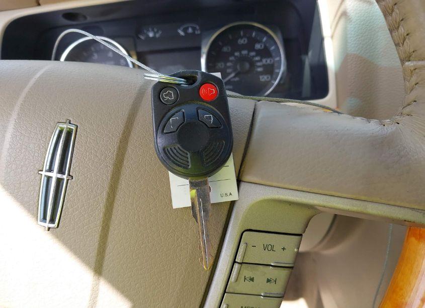 Photo 11 of 2006 Lincoln Zephyr (VIN 3LNHM26196R605951)