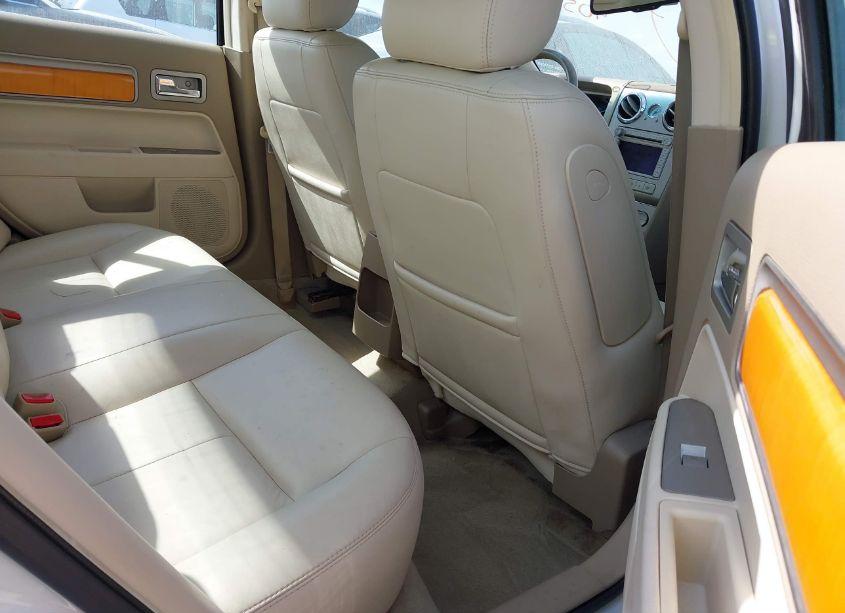 Photo 8 of 2006 Lincoln Zephyr (VIN 3LNHM26196R605951)