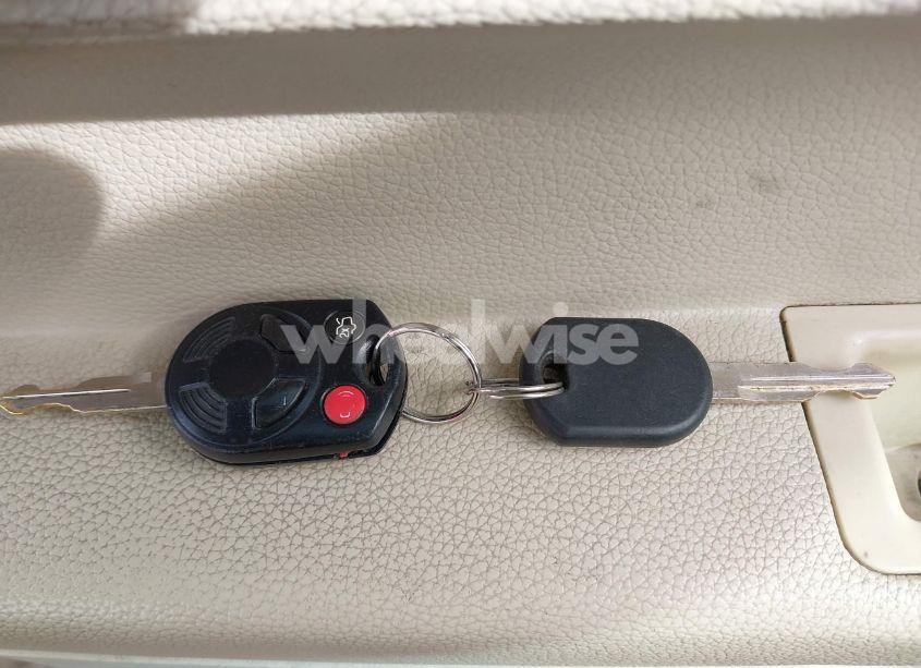 Photo 11 of 2007 Lincoln Mkz (VIN 3LNHM28T37R615102)