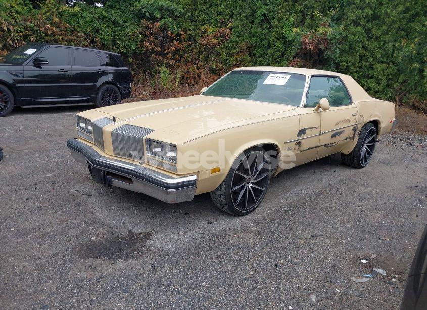 Photo 2 of 1977 Oldsmobile Cutlass SUPREME (VIN 3M57R7G163413)