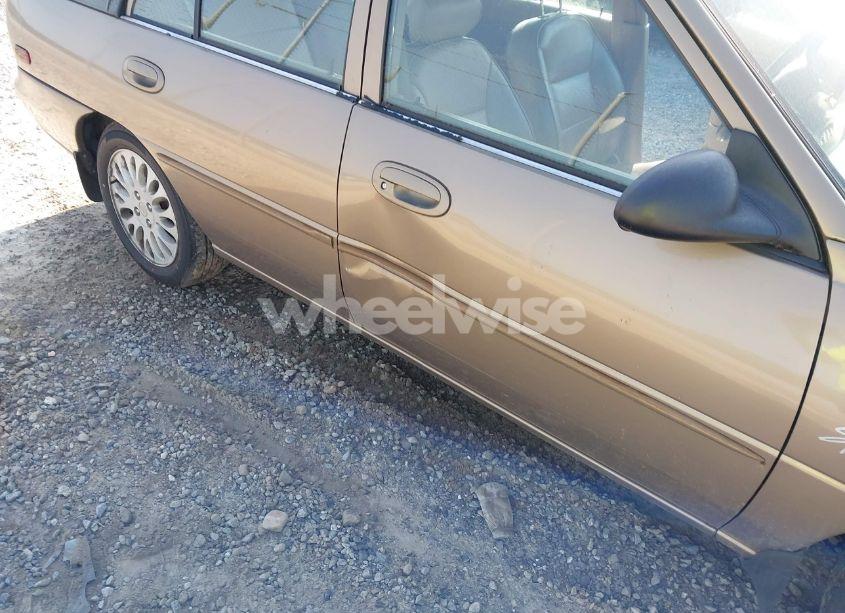 Photo 6 of 1998 Mercury Tracer LS (VIN 3MEFM15P0WR602804)