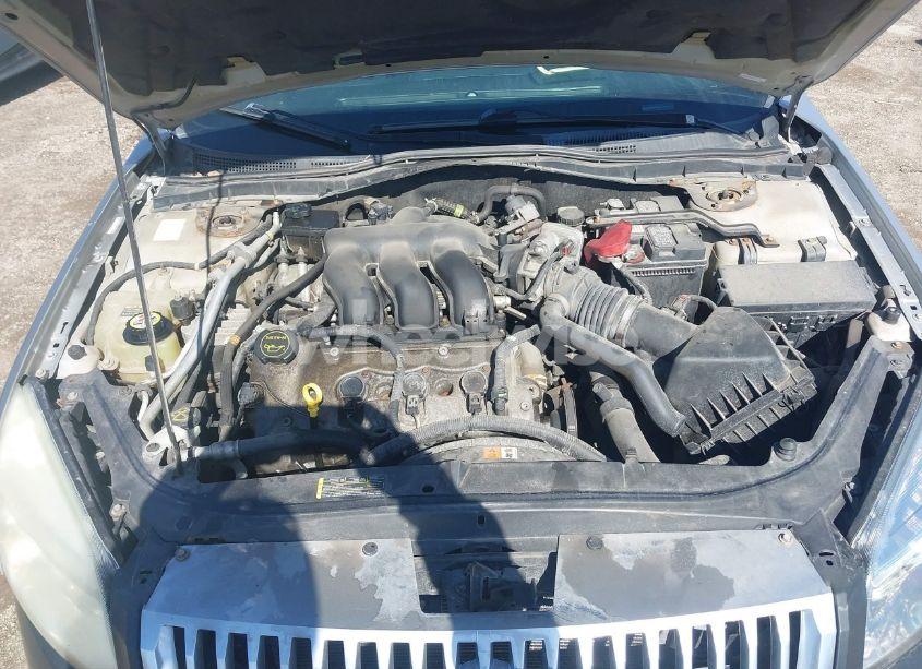 Photo 10 of 2009 Mercury Milan V6 PREMIER (VIN 3MEHM08109R615910)