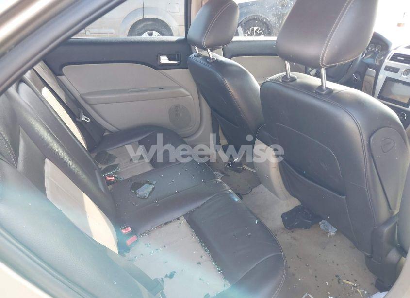 Photo 8 of 2009 Mercury Milan V6 PREMIER (VIN 3MEHM08109R622825)