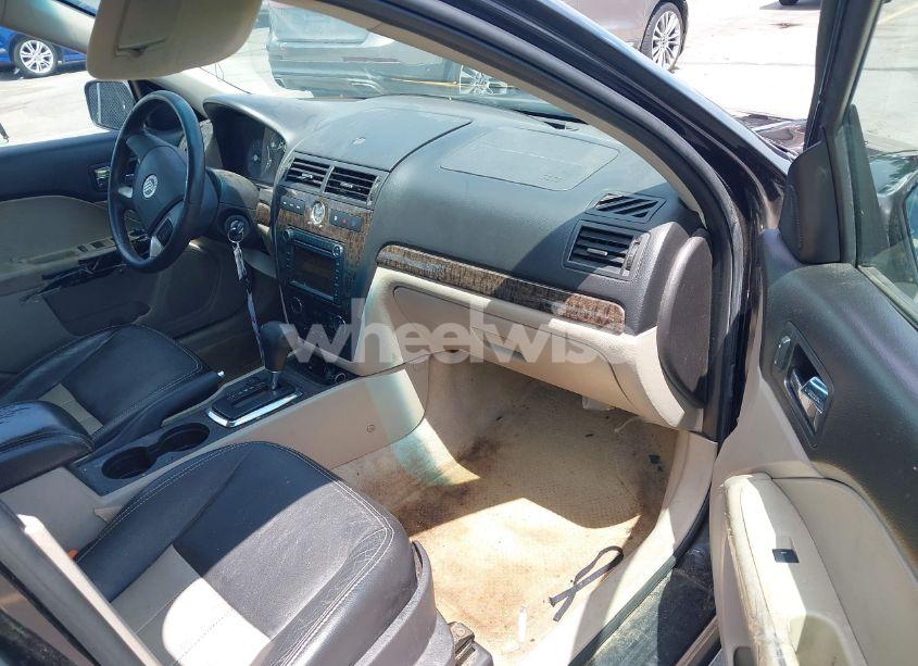 Photo 5 of 2009 Mercury Milan V6 PREMIER (VIN 3MEHM08129R603905)